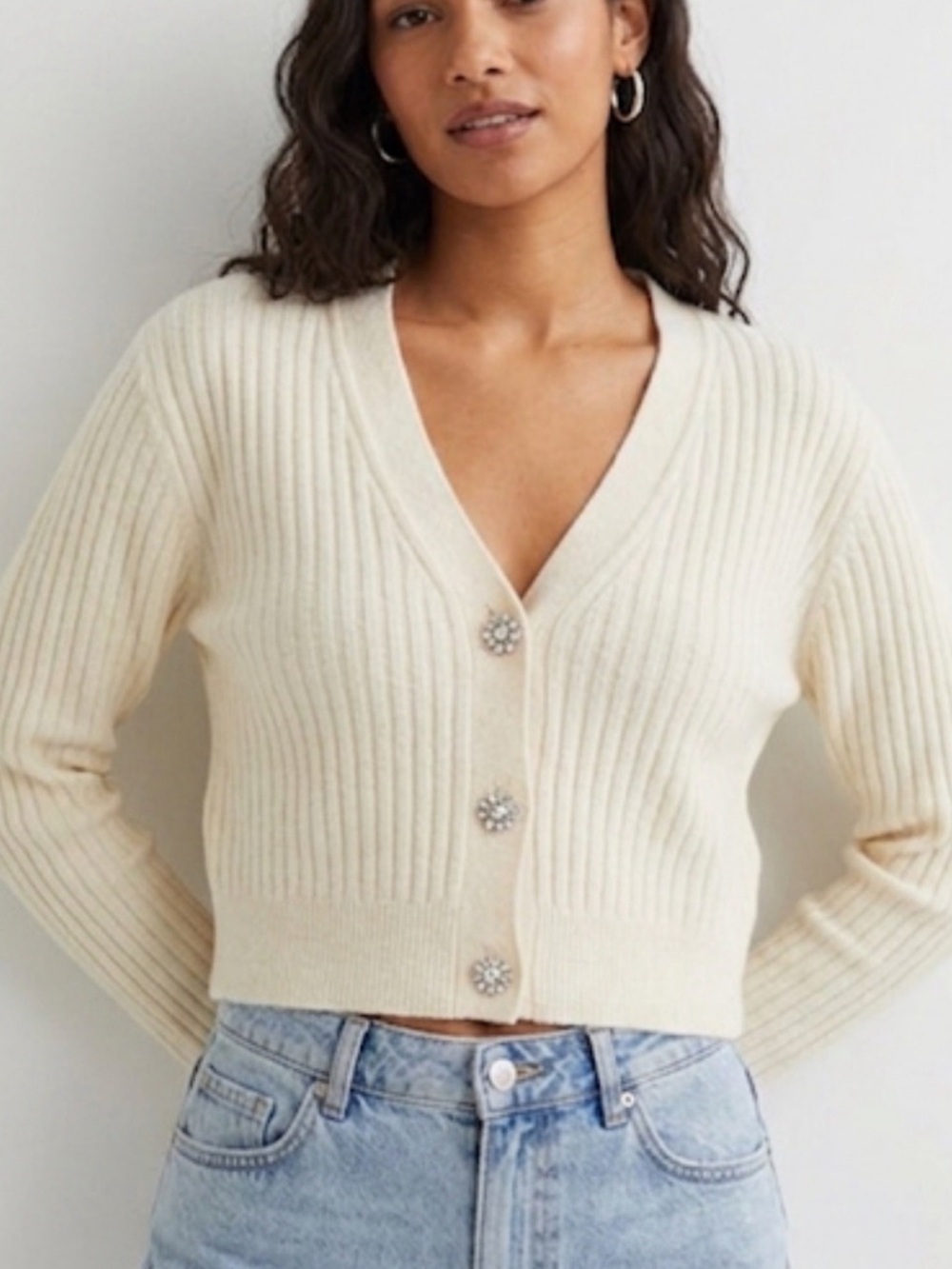 H&M Cream Ribbed V-Neck Cropped Cardigan with Jewel Decorative Buttons - Size XL